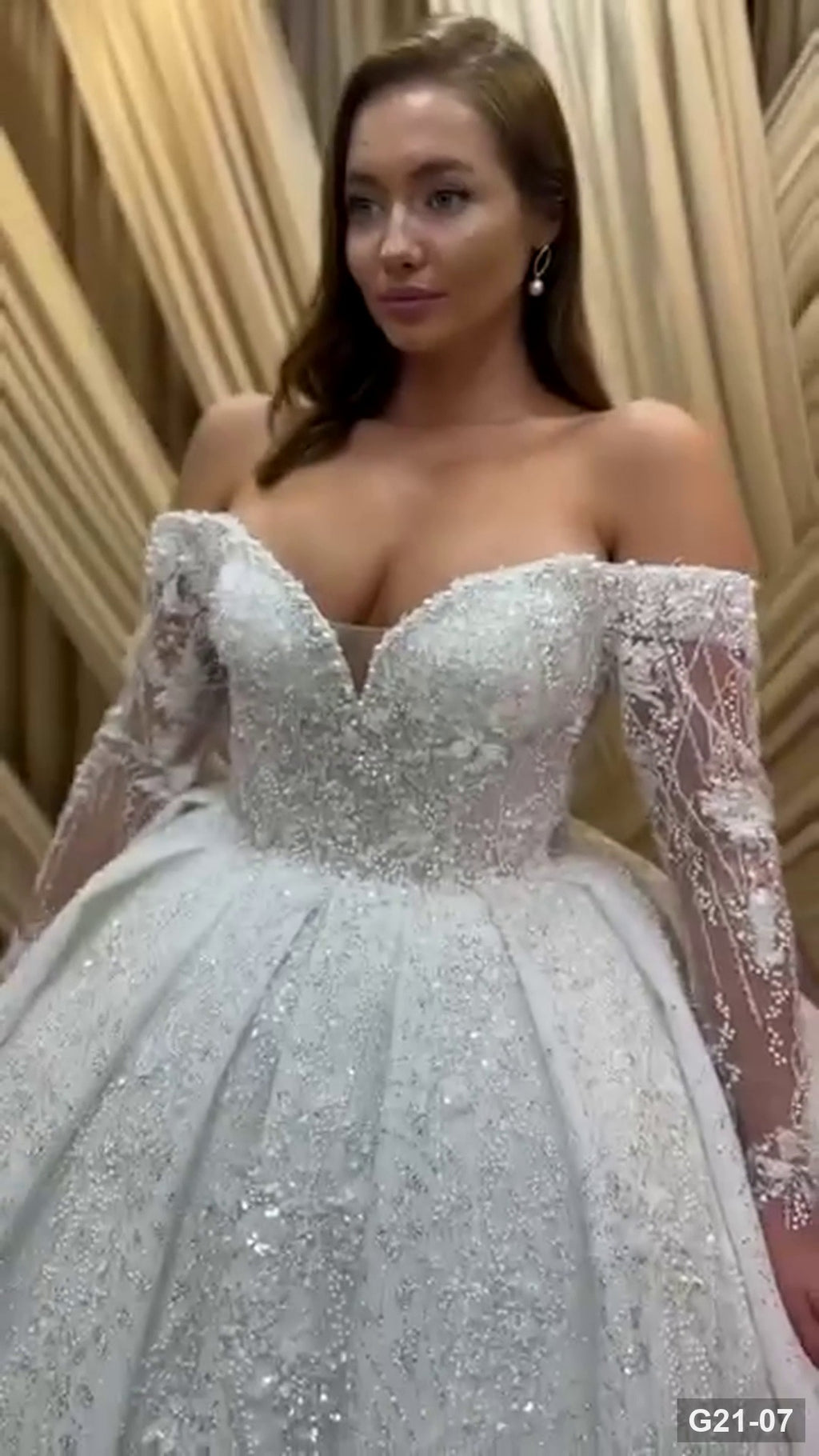 G21-007 Marfil Vestido princesa Vestido de novia Principal Clean Frame