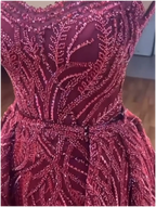 G21-118 Borgoña Vestido de compromiso recto de encaje