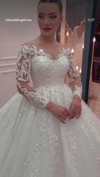 G21-101 Vestido de novia princesa de encaje marfil con cola capilla