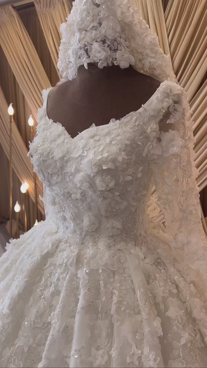 G21-086A - Vestido de novia princesa de encaje marfil suave con pedrería