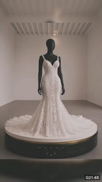 G21-065 Vestido de novia sirena de encaje marfil con cola capilla