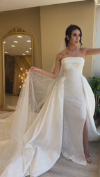 G21-087A - Vestido de novia princesa de encaje marfil con pedrería