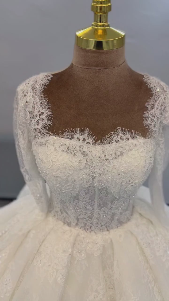 G21-039A - Vestido de novia princesa adornado marfil