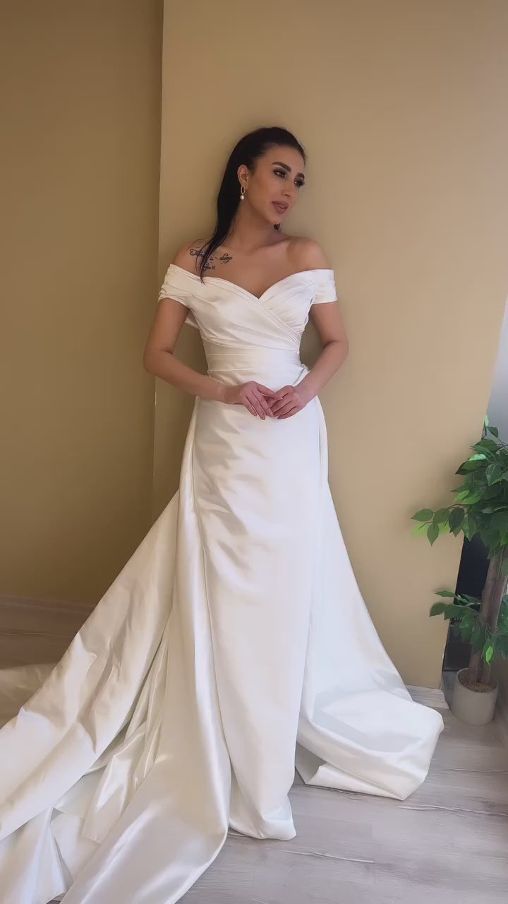 G21-109A - Vestido de novia princesa adornado marfil