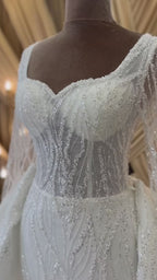 G21-083A - Vestido de novia princesa de encaje marfil