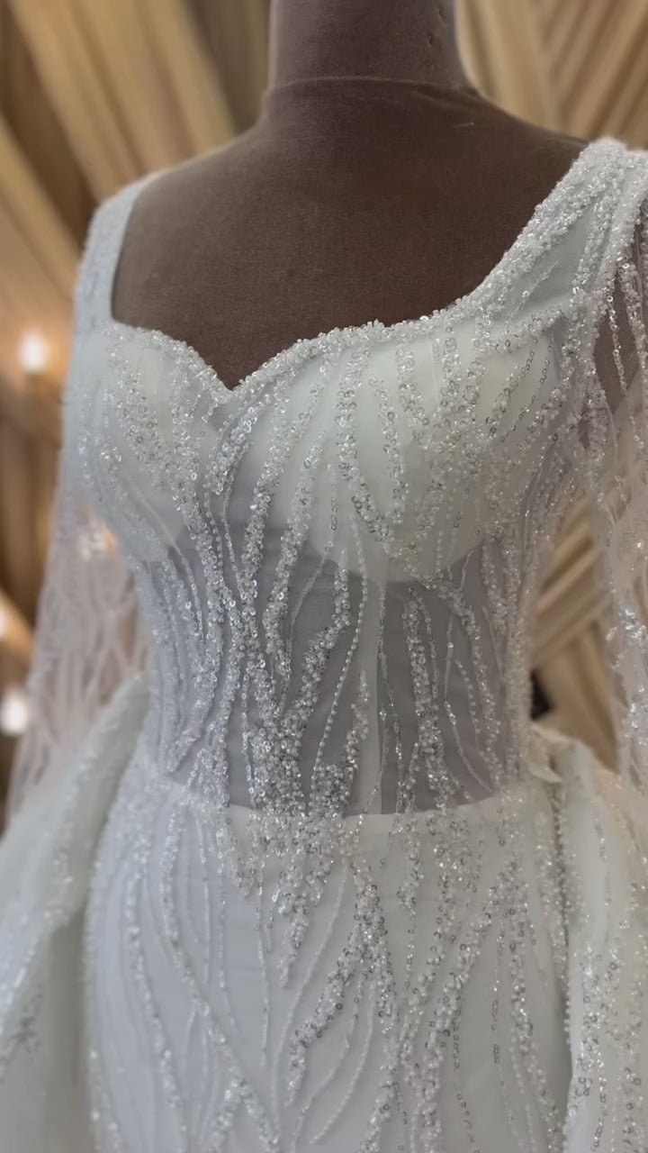 G21-083A - Vestido de novia princesa de encaje marfil