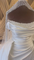 G21-062A - Vestido de novia princesa de encaje color champán