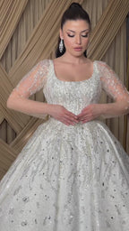 G21-120A - Vestido de novia princesa de encaje marfil con pedrería