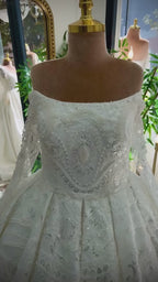 G21-043A - Vestido de novia princesa de encaje marfil