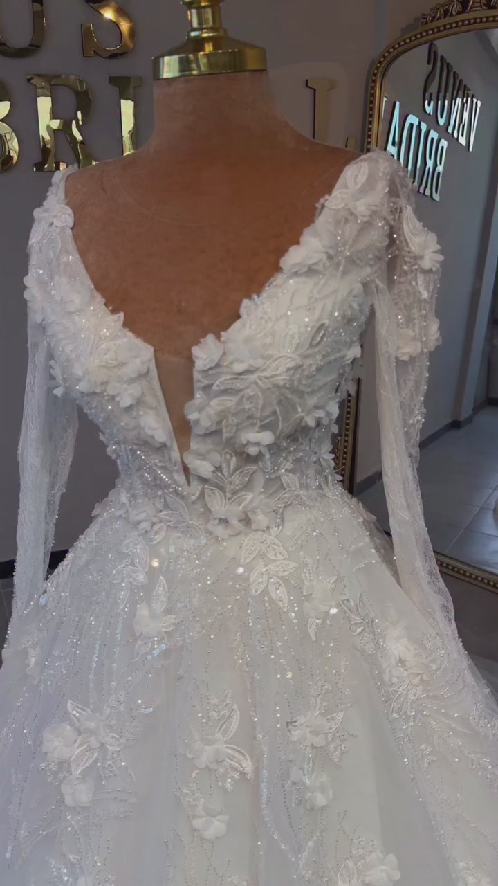 G21-032A - Vestido de novia princesa de encaje marfil