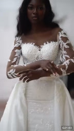 G21-003 Marfil Línea A Encaje Vestido de novia con escote en V con cola capilla