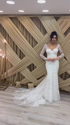 G21-129A - Vestido de novia princesa de encaje marfil con pedrería