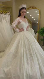G21-112 Vestido de novia princesa de encaje marfil con cola capilla