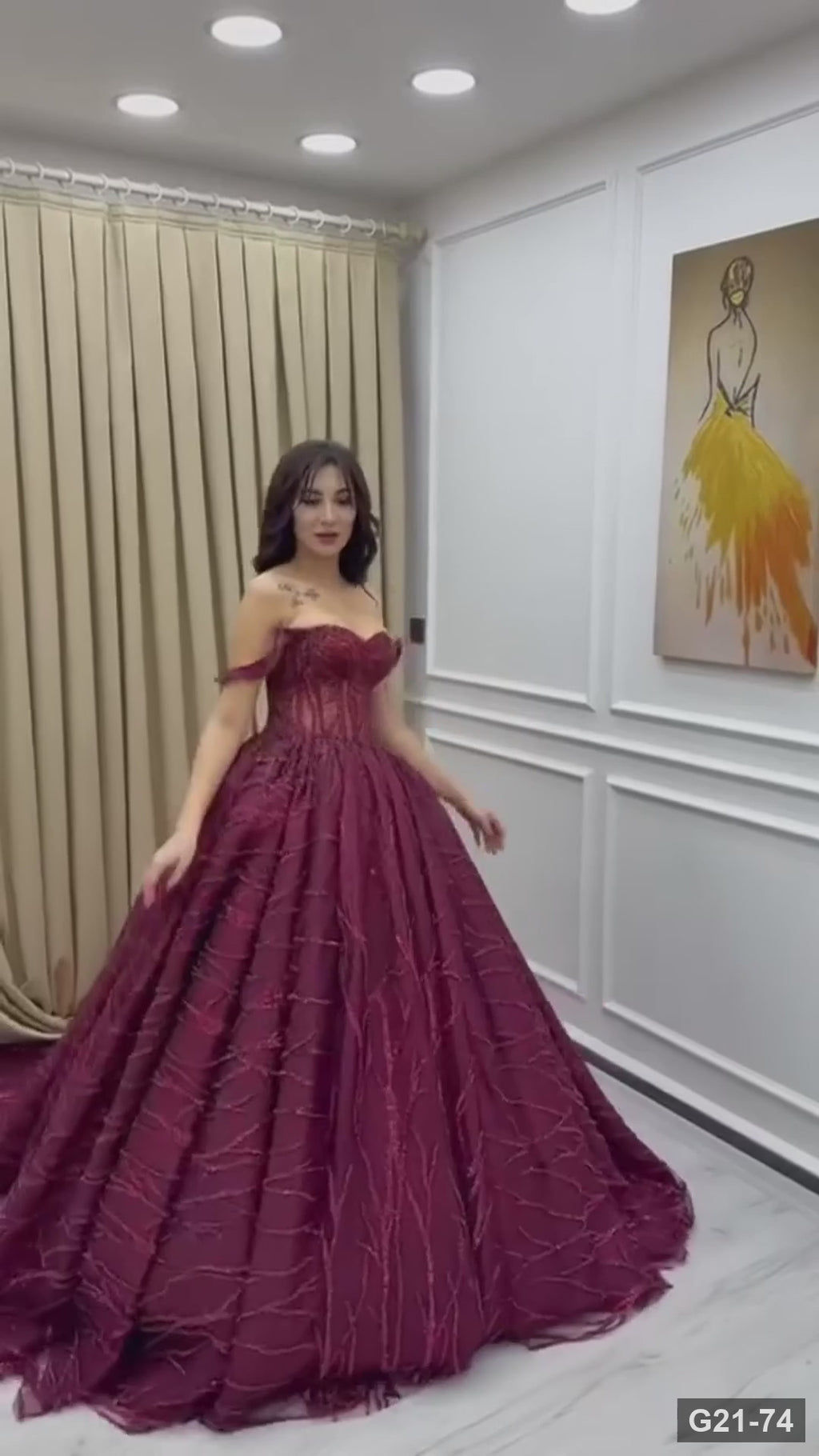 G21-074 Borgoña Vestido de compromiso princesa de tul con hombros descubiertos